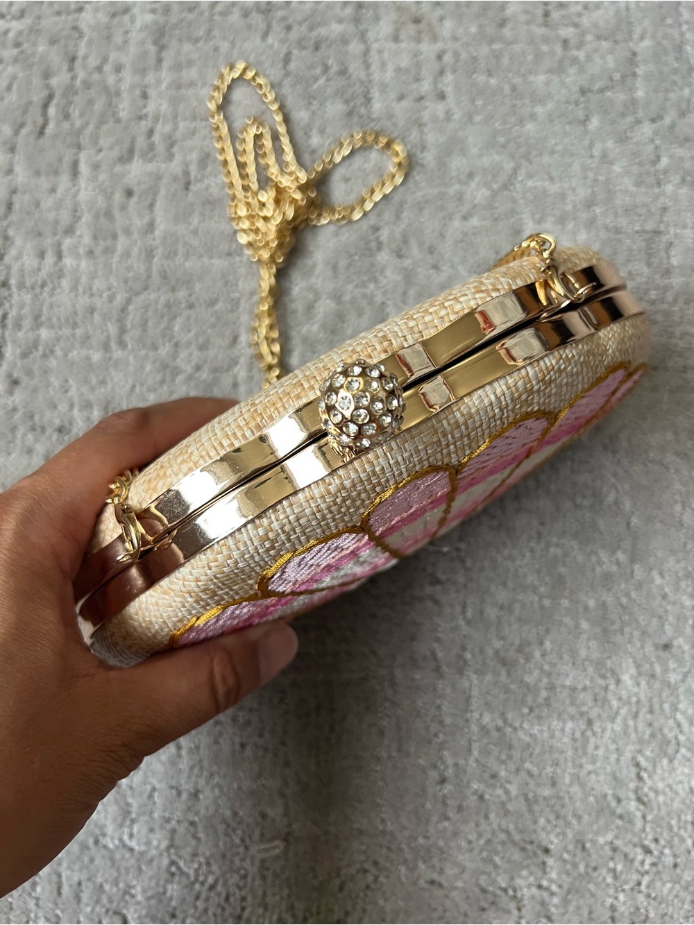 Haute Hippie Embroidered Shell Evening Bag with Gold Chain - Picture 9 of 13